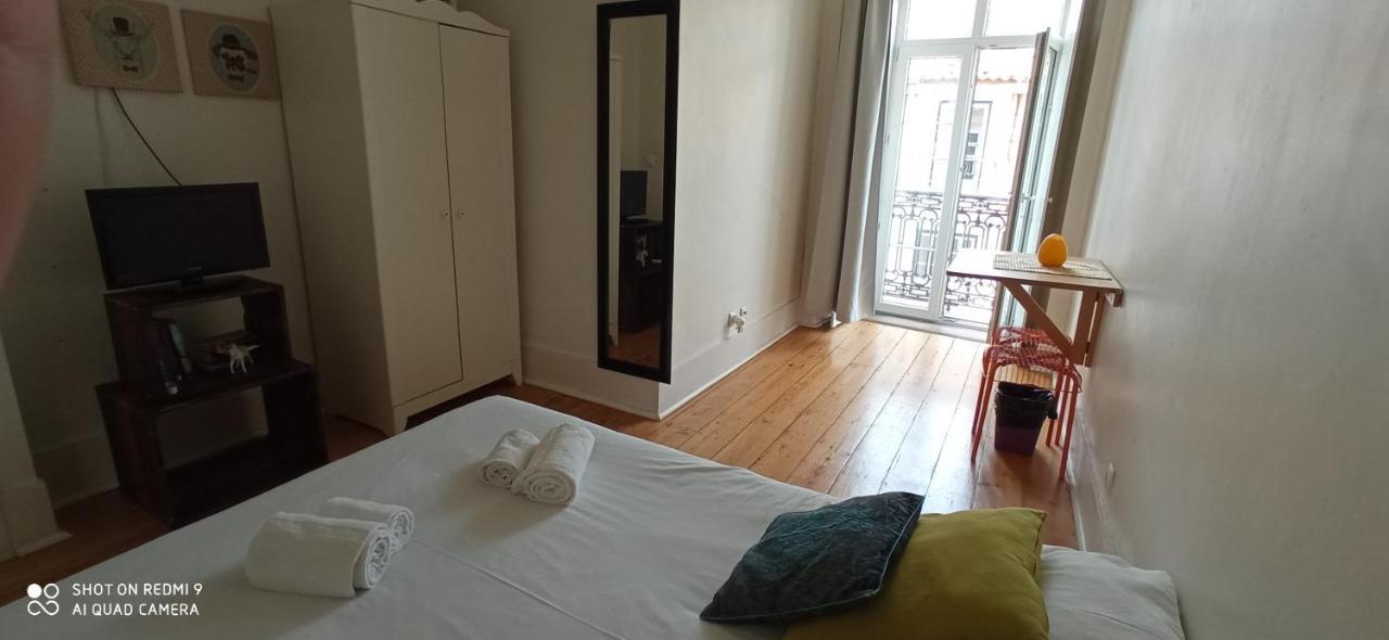 Chiado Happy Rooms Лиссабон Экстерьер фото