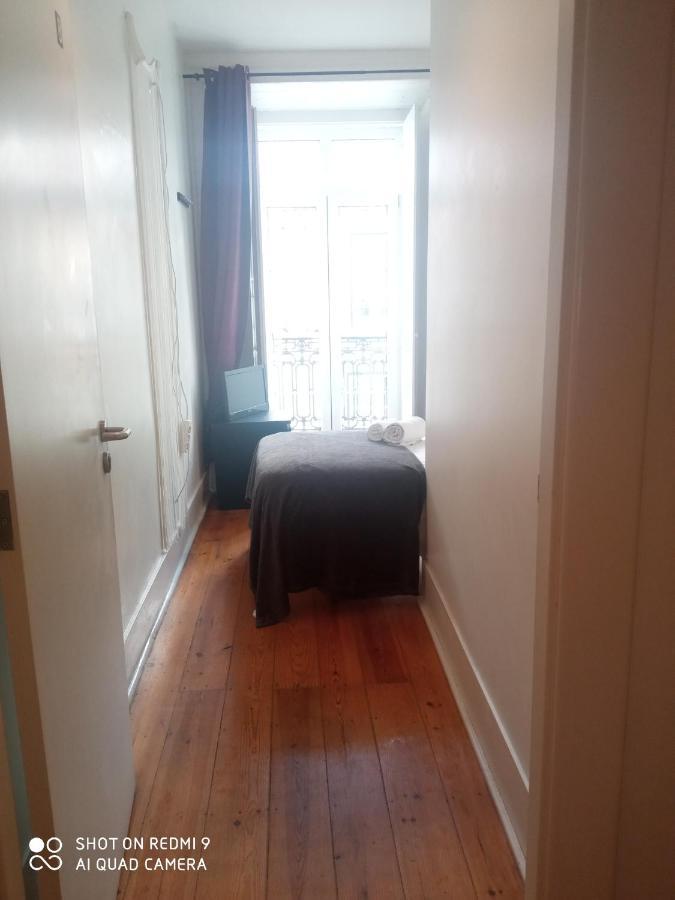 Chiado Happy Rooms Лиссабон Экстерьер фото